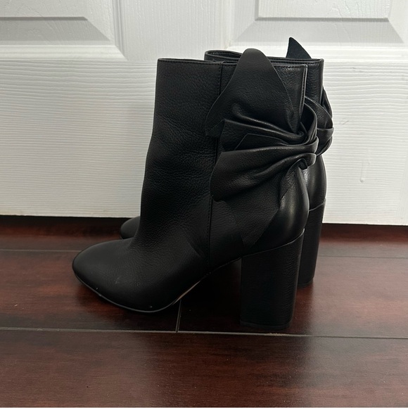 Size 8.5 Joyce Azria Black Bow Detail Block Heel Boots Booties - Picture 5 of 8